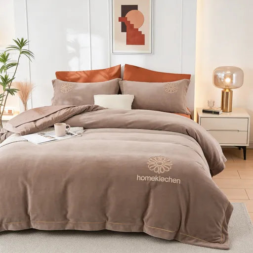 homekiechen® Dream Weaver Luxury 4-Piece Bedding Set – Wrap Yourself in Cloud-Like Opulence, Turn Your Bedroom Into a 5-Star Nighttime Sanctuary